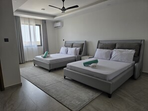 6 bedrooms, iron/ironing board, WiFi, bed sheets - Spacious 6-bedroom apartment with fitness room and AC in vibrant Mombasa (Mombasa)