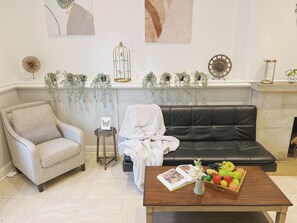 Living area - Ramblei near Rittenhouse Sq / 1 bedroom – Unit A (Philadelphia)