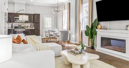 The D'town Pensacola Pearl. 3 bed 2 bath