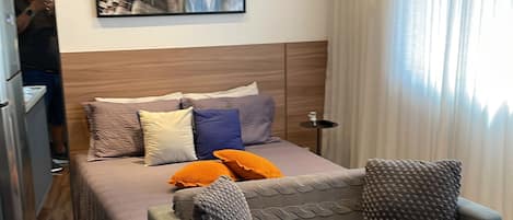 1 chambre, fer et planche à repasser, Wi-Fi, draps fournis