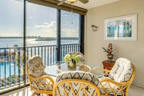 Dining - Walk to Turtle Beach! Bayfront Unit w/ Pool & Dock (Sarasota)