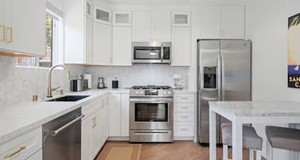 Modern One Bedroom Retreat