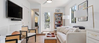 Modern One Bedroom Retreat
