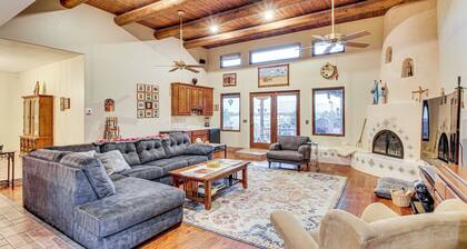 Stunning Sandia Mtn Views: Rio Rancho Retreat