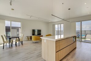 Interior - Mtn-View Retreat w/ Pool in Desert Hot Springs (Desert Hot Springs)