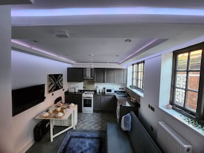 Private kitchen - Double Storey Apartment- Old Trafford (Stretford)