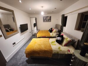 1 室のベッドルーム、WiFi