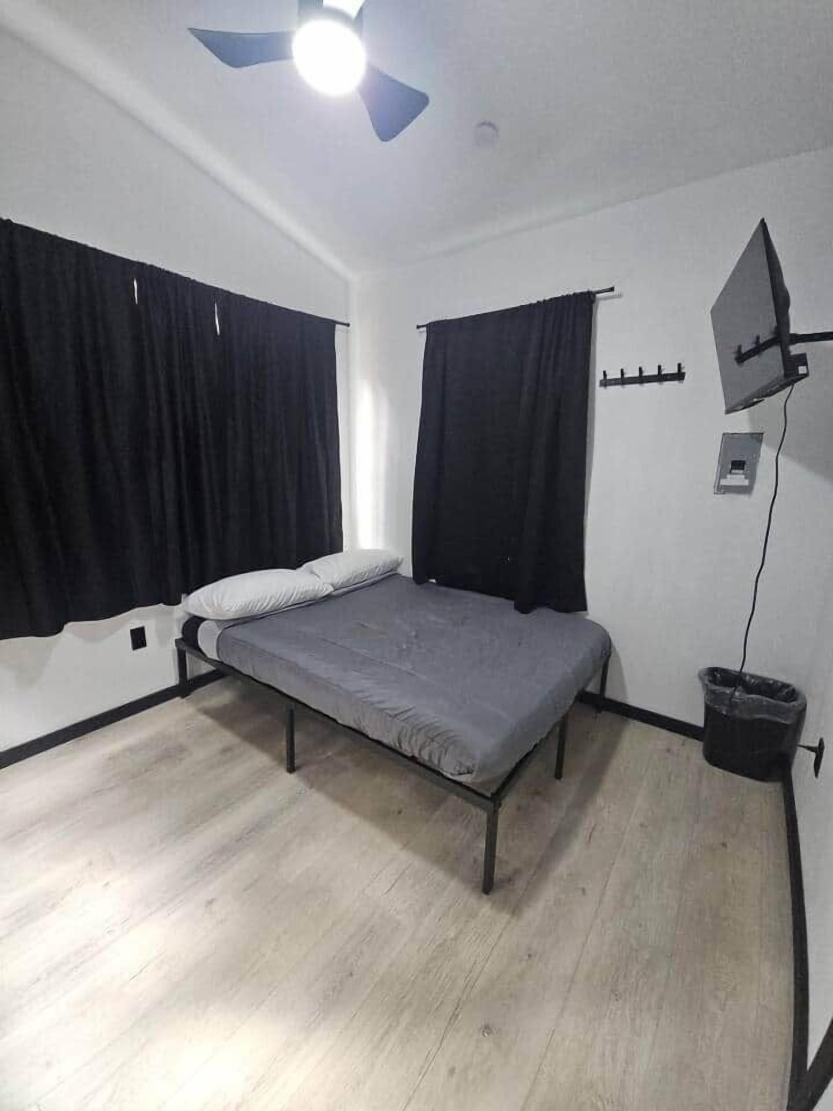 1 間睡房、免費 Wi-Fi