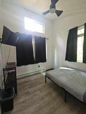 Free WiFi - Camo Hideout Cabin #10 (Houston)