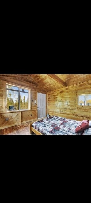 WiFi, bed sheets