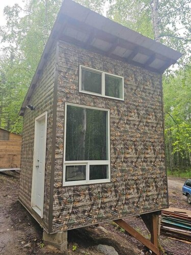 The Cozy Cabin Number 9