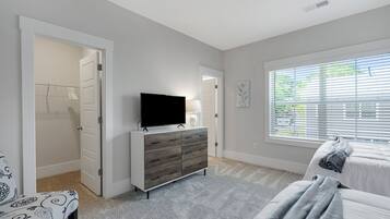 3 bedrooms, bed sheets