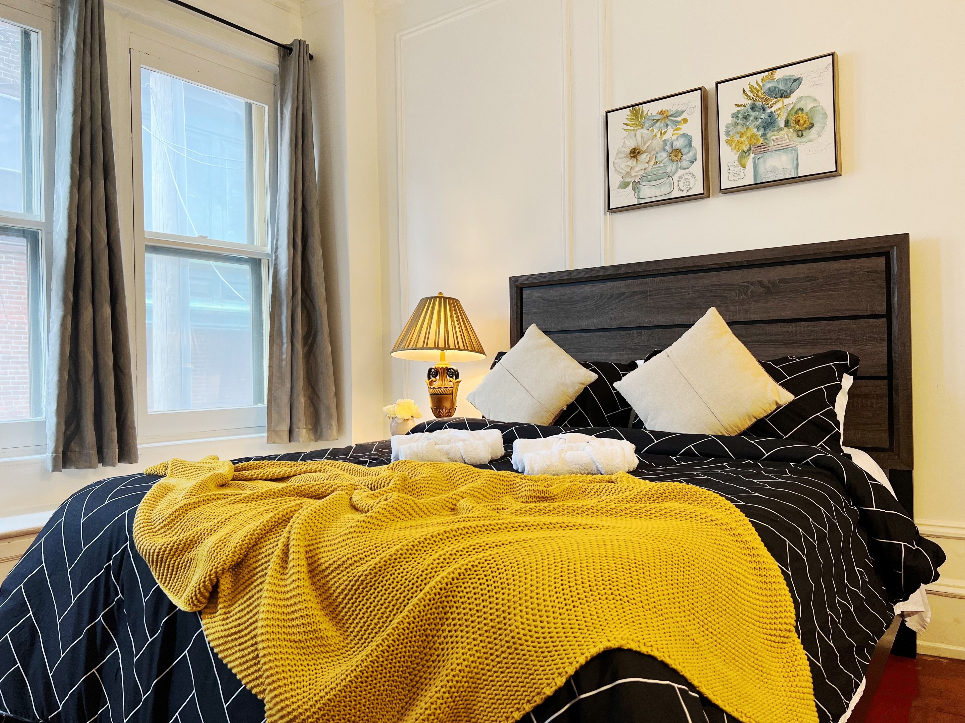 2 bedrooms, internet, bed sheets