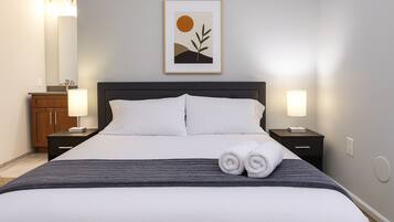 2 bedrooms, iron/ironing board, WiFi, bed sheets