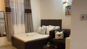 1 bedroom, iron/ironing board, Internet, bed sheets