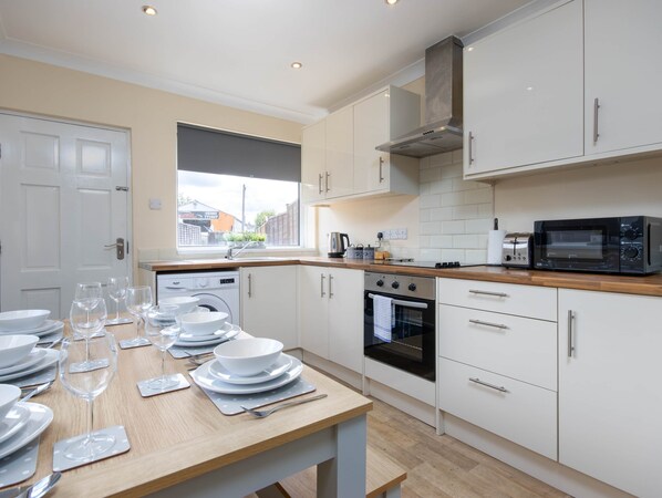 Refrigerador y parrilla de estufa 