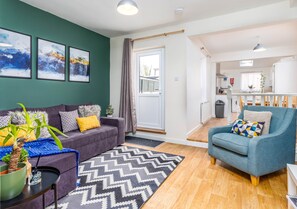 Living area - Spacious House Ideal for Longer Stays (Freemantle)