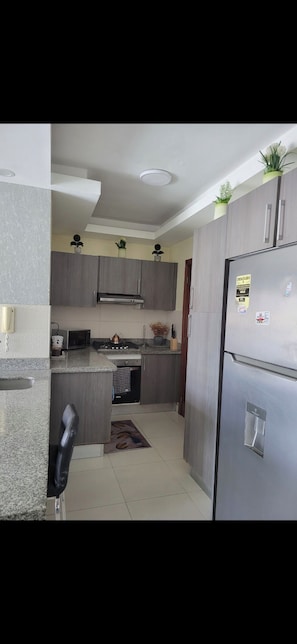 Microonde, forno, piano cottura