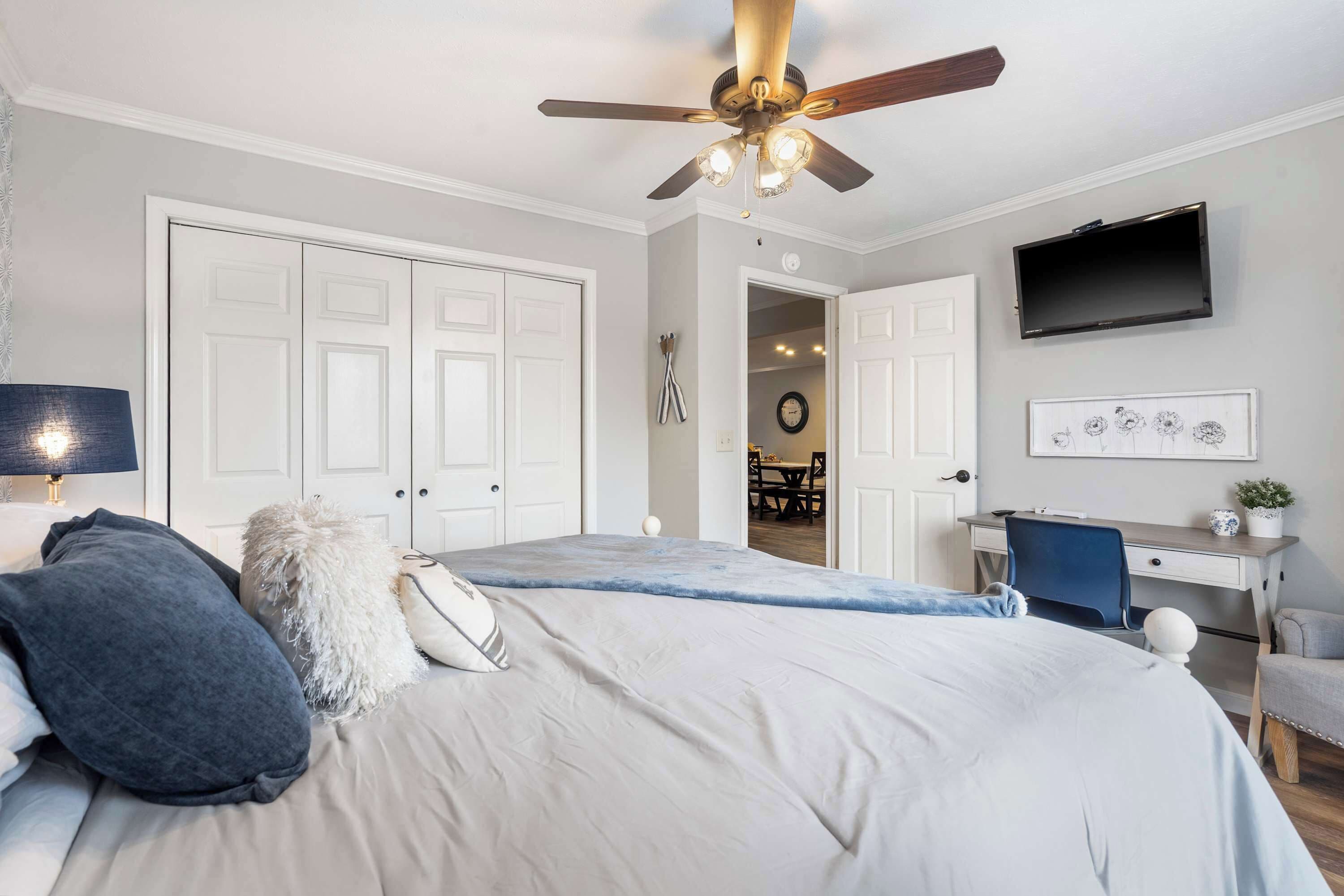 2 عدّة غرف نوم وبديكورات فريدة لكل غرفة وطراز فريد لكل وحدة