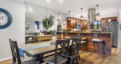 Blue Royale Retreat - Condo for 6