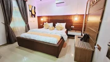 Junior Apartment, Balcony, City View | In-room safe, desk, laptop workspace, blackout curtains