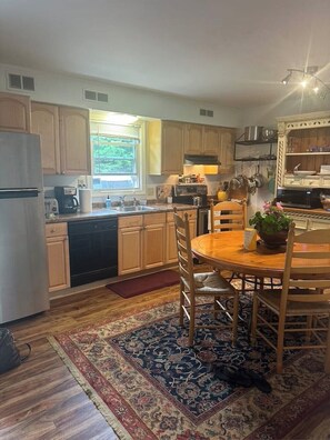 Microwave, oven, stovetop, dishwasher