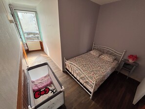 3 Schlafzimmer, Bügeleisen/Bügelbrett, WLAN