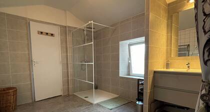 Comfortable family home with outdoor area near Lurcy-Levis - Magny-cours