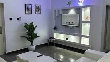 Luxury Apartment, Balcony, City View | Living area