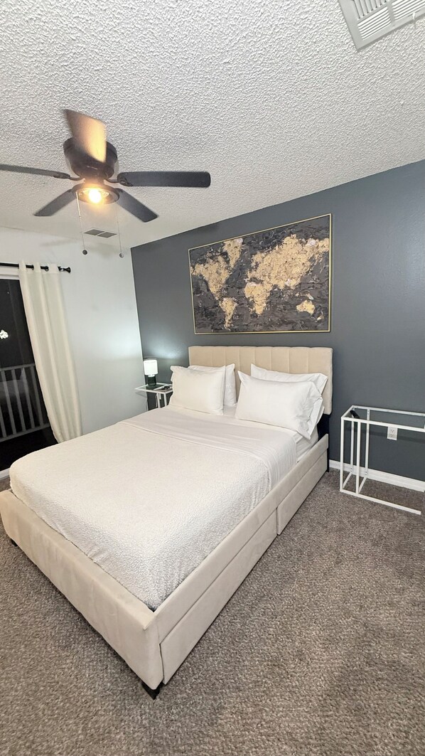 Iron/ironing board, WiFi, bed sheets