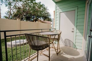 Terrace/patio - Centric 2 bed 2 bath in McAllen (McAllen)