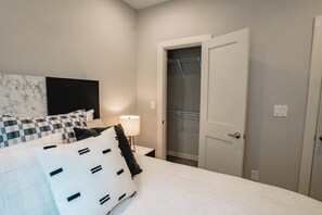 2 bedrooms, in-room safe, iron/ironing board, WiFi