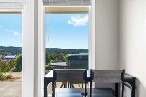 Condo, 1 King Bed with Sofa bed, Patio (Waterview Oasis) | Interior