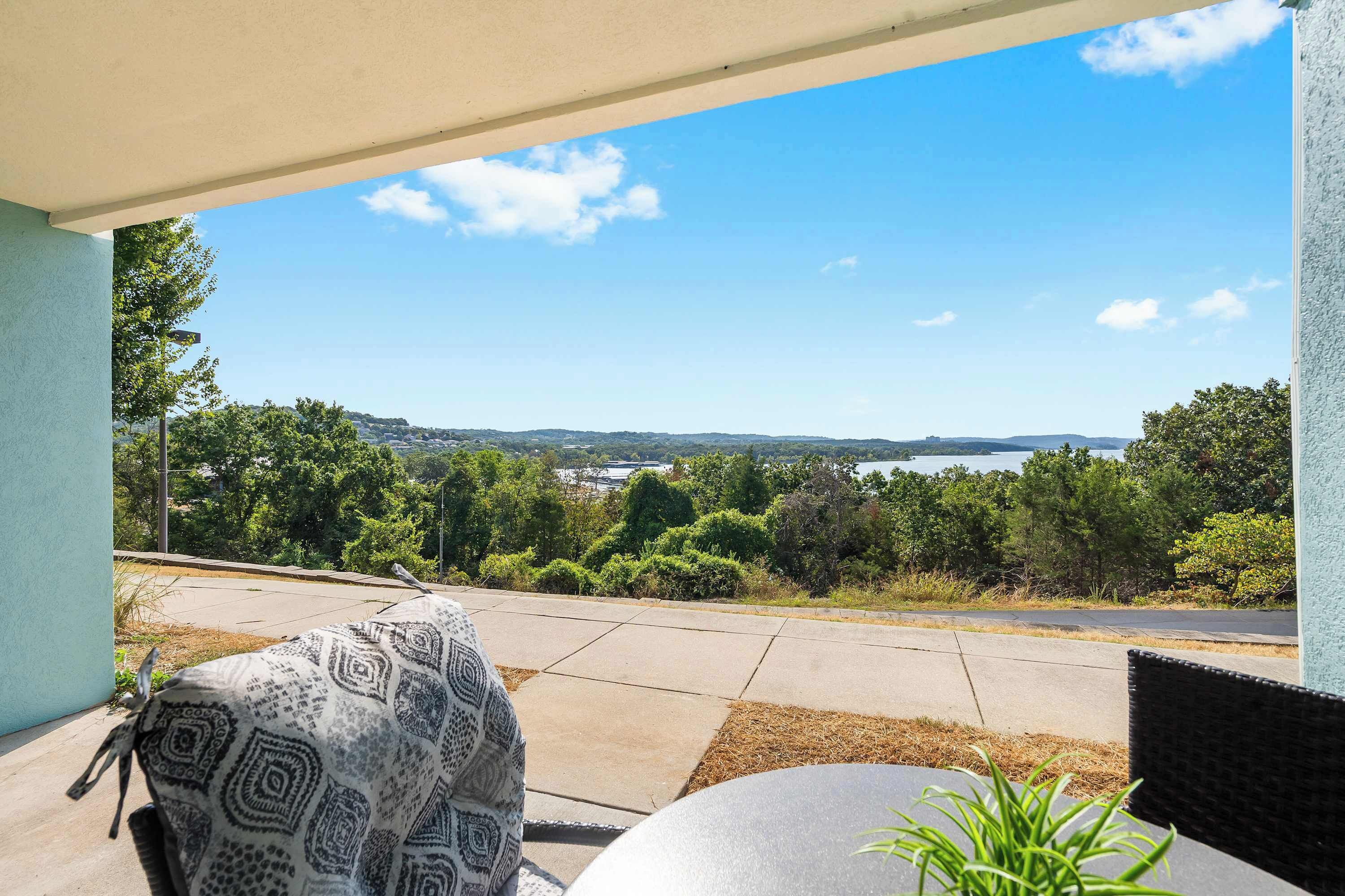 Condo, 1 giường cỡ king và sofa giường, sân hiên (Waterview Oasis) | Quang cảnh từ phòng