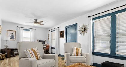 Bartonville 3BR |Peloton + Work Space |5mi Airport