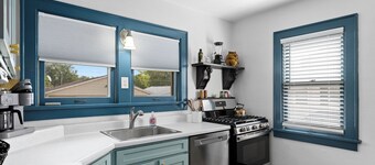 Bartonville 3BR |Peloton + Work Space |5mi Airport