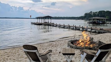 Liegestühle, Strandtücher