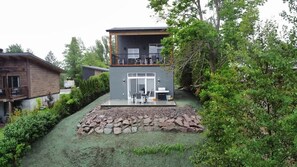 Exterior - 3 Soeurs | Tavata Chalets | Vue sur le lac (Hebertville)