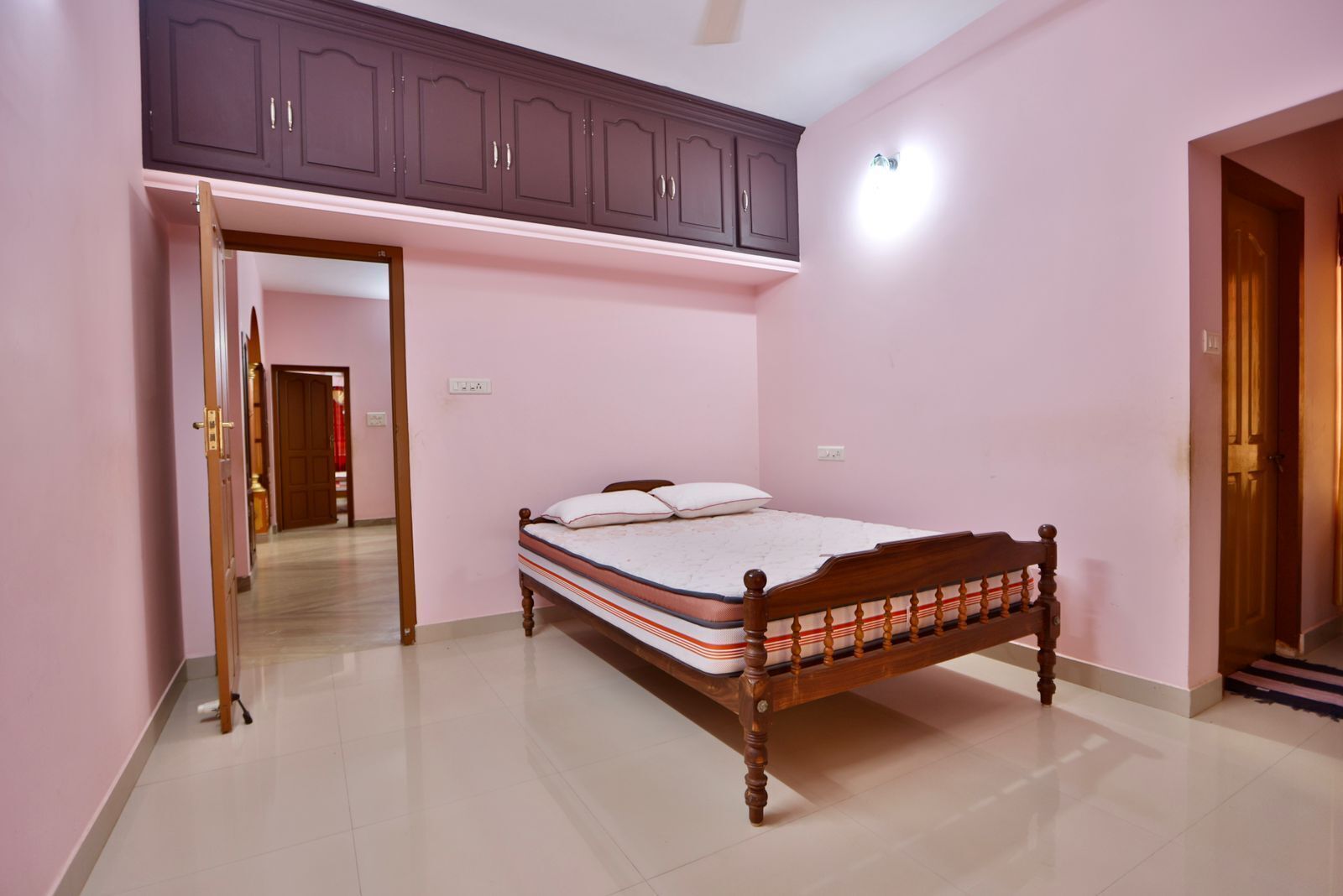 4 bedrooms, WiFi, bed sheets