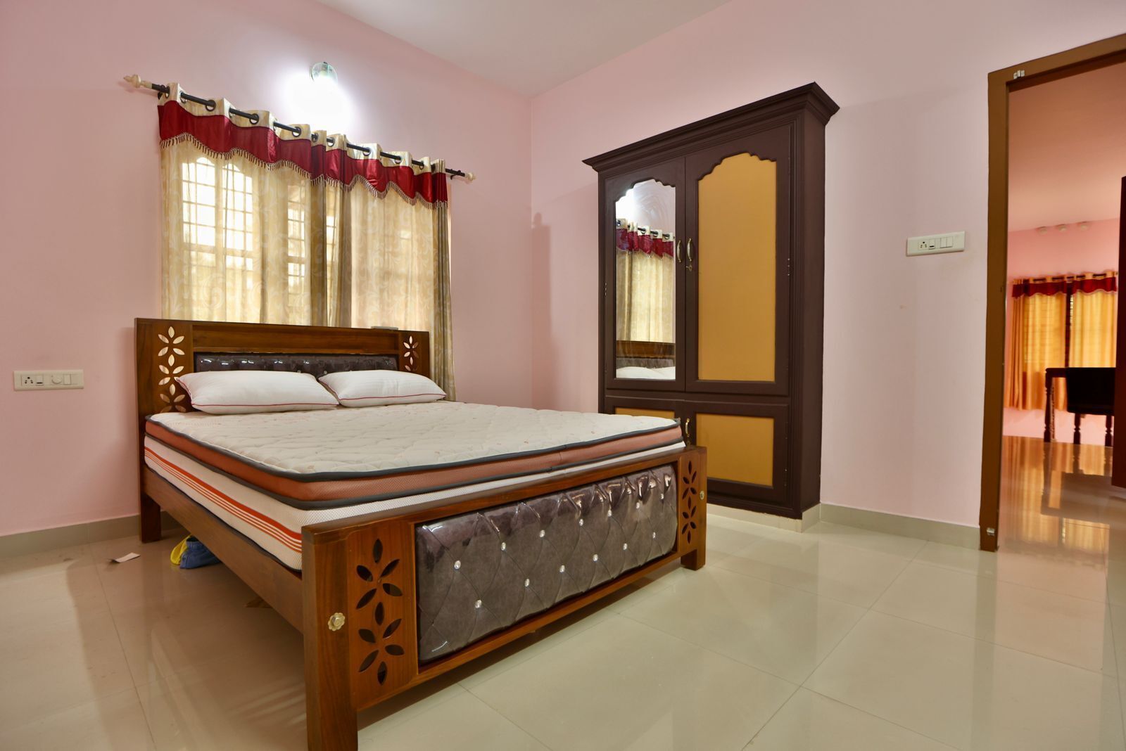 4 多间卧室、WiFi、床单