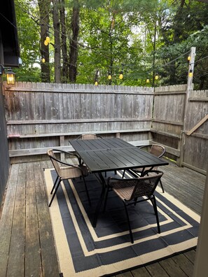 Outdoor dining