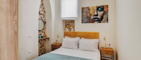 2 soverom, strykejern/-brett, internettilgang og sengetøy