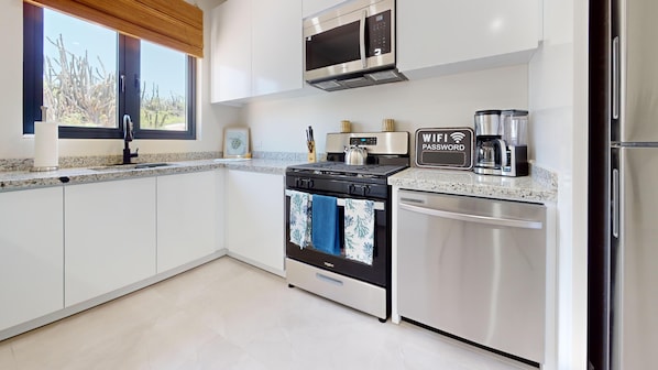 Fridge, microwave, oven, stovetop