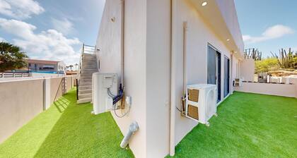 Palm Beach Hideaway #7 - New Construction 2Bedrooms 2bathrooms Pool/Rooftop