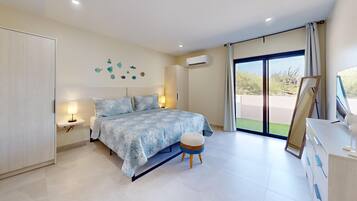 2 sovrum, värdeförvaringsskåp på rummet och strykjärn/strykbräda