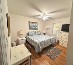 3 chambres, fer et planche à repasser, Wi-Fi gratuit, draps fournis