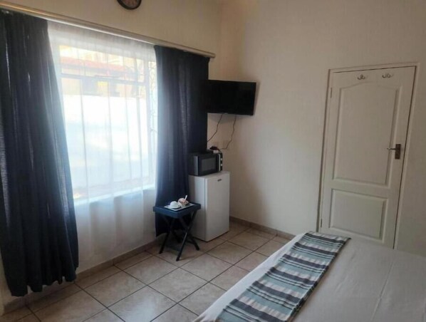1 habitación, internet y ropa de cama 