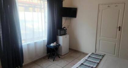 54 Brecher Deluxe Double Room with Shower #2