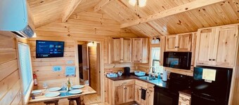 Cozy Cabin on Seneca Wine Trail, Sunsets, Fire pit 5