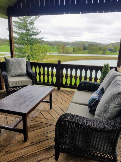 The Potter Cottage - A great family getaway 3 miles from Holiday World